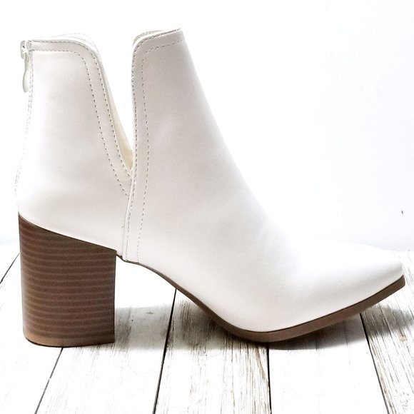 New V Cutout White Block Heel Ankle Boots Booties - Picture 1 of 3